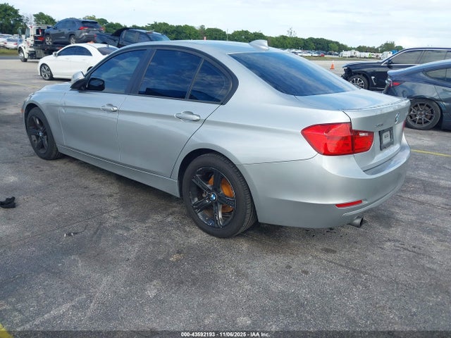 Продаж на аукціоні авто 2015 Bmw 320i Xdrive, vin: WBA3C3C58FP664119, номер лоту: 43592193