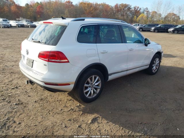 2015 VOLKSWAGEN TOUAREG WVGEF9BP0FD007014 Photo 3
