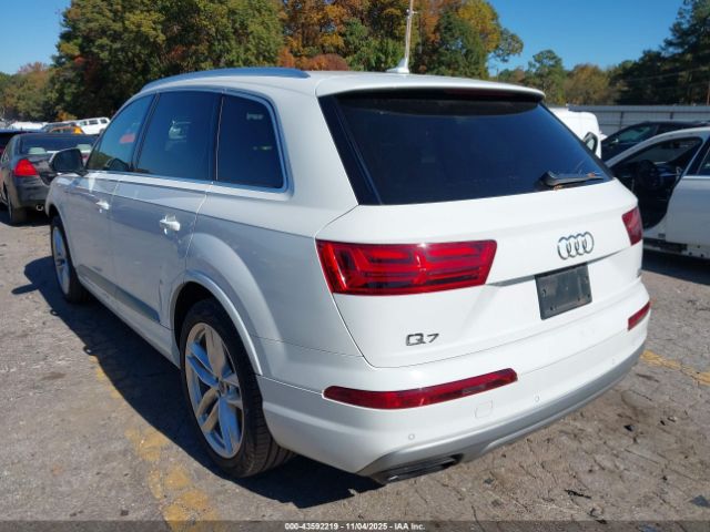 2018 AUDI Q7 WA1VAAF7XJD043844 Photo 2