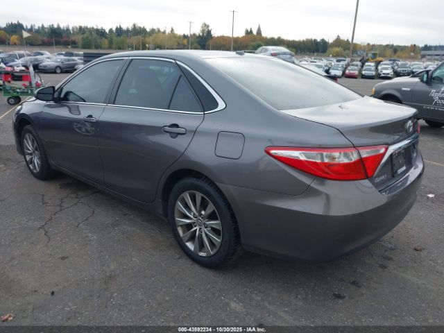 2015 TOYOTA CAMRY 4T1BF1FK1FU995181 Photo 2