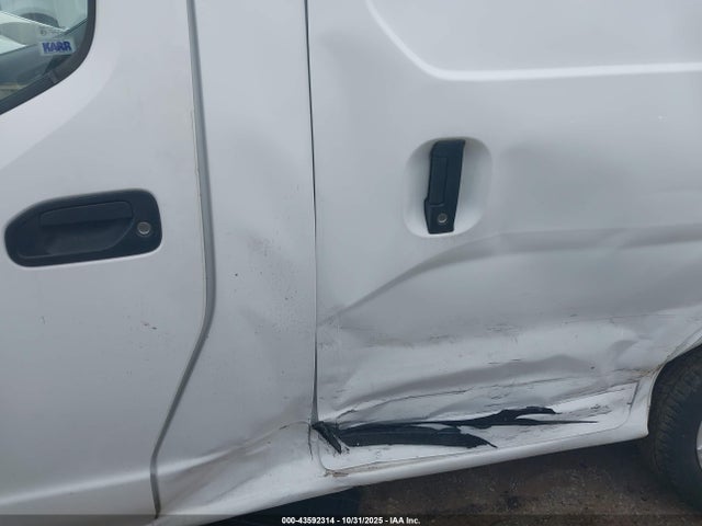 2016 Nissan Nv200 S მანქანა იყიდება აუქციონზე, vin: 3N6CM0KN7GK694700, აუქციონის ნომერი: 43592314