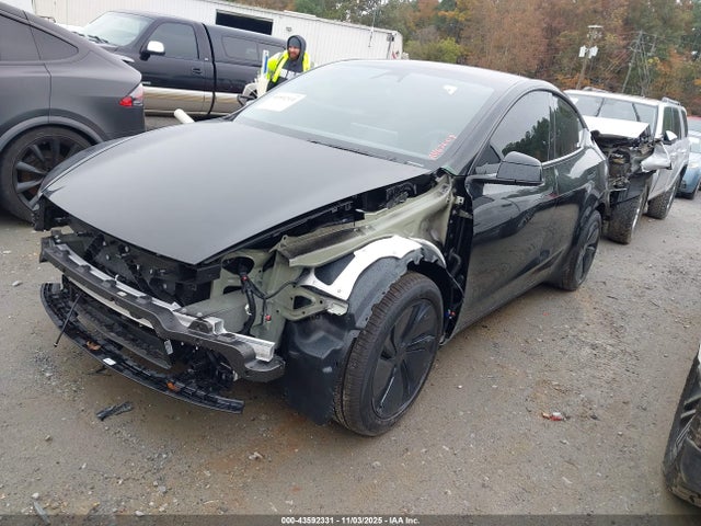 2026 TESLA MODEL Y 7SAYGDED3TA462009 Photo 1