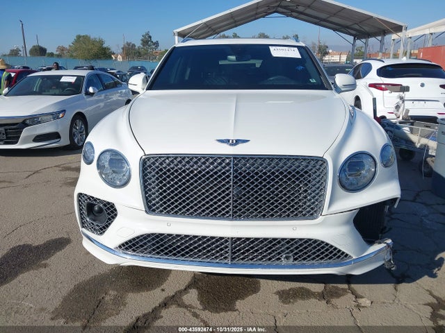 Bentley Bentayga V8 2021 SJAAM2ZV7MC033750 Image 13