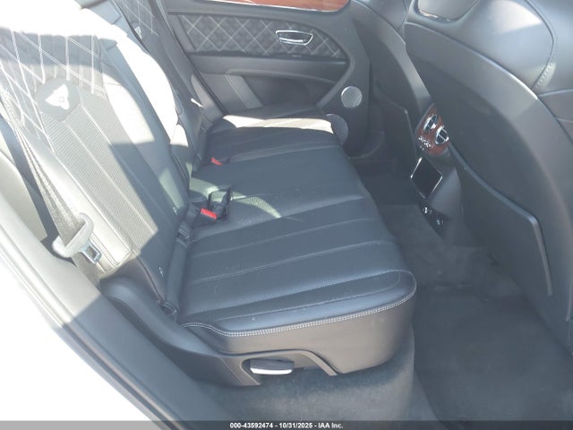 2021 BENTLEY BENTAYGA SJAAM2ZV7MC033750 Photo 7