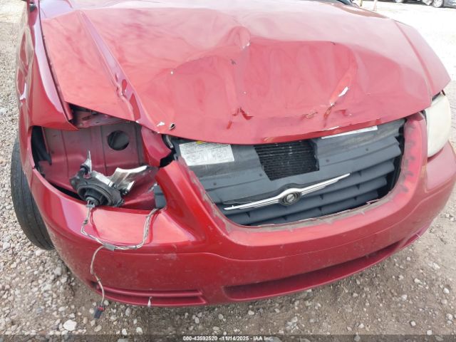 2006 CHRYSLER TOWN & COUNTRY 1A4GP45R86B760614 Photo 5