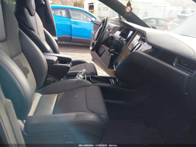 2018 TESLA MODEL X 5YJXCDE28JF123376 Photo 4