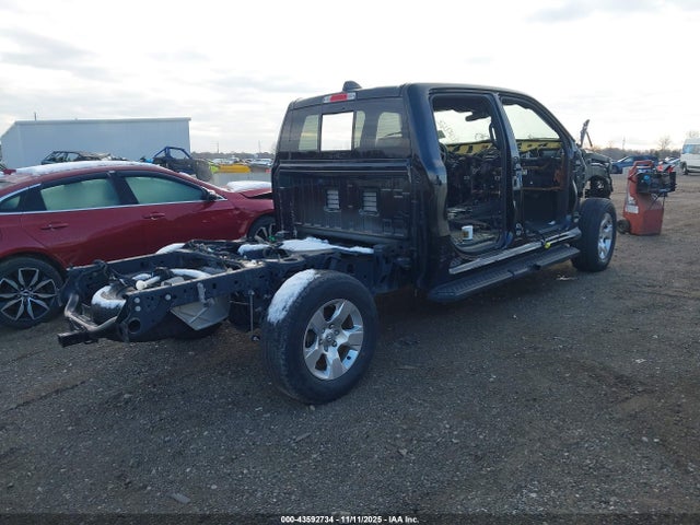 Продажа на аукционе авто 2024 Ram 1500 Laramie  4x4 6'4 Box, vin: 1C6SRFRTXRN204262, номер лота: 43592734