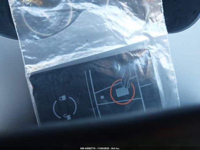 2023 TESLA MODEL Y 7SAYGDED6PF948385 Photo 10