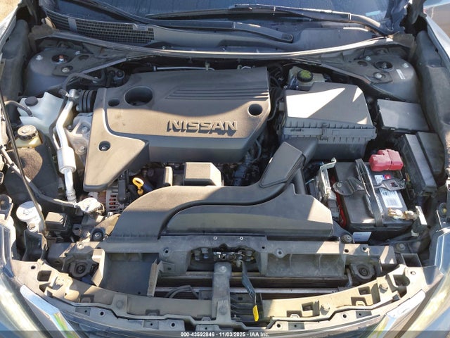 1N4AL3AP1HN318562 Nissan Altima