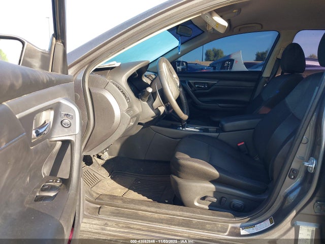 1N4AL3AP1HN318562 Nissan Altima