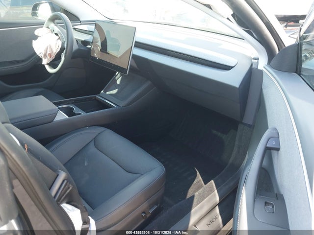 2025 TESLA MODEL 3 5YJ3E1EA8SF941416 Photo 4