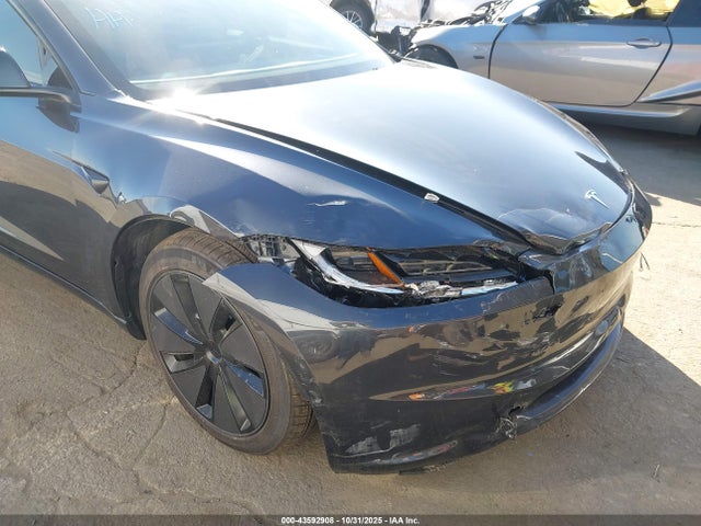 2025 TESLA MODEL 3 5YJ3E1EA8SF941416 Photo 5