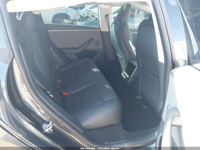 2025 TESLA MODEL 3 5YJ3E1EA8SF941416 Photo 7