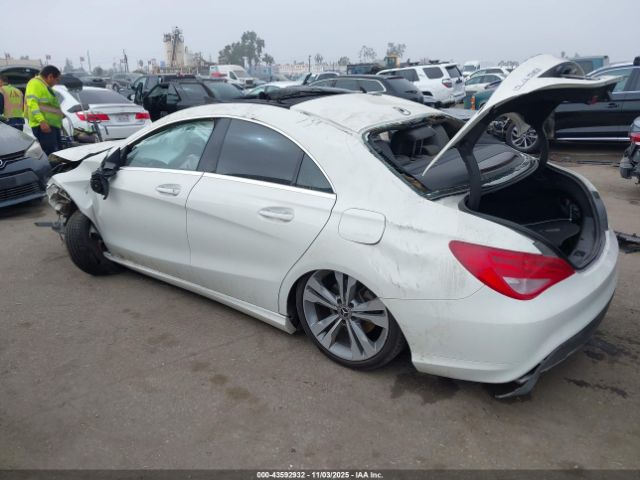 2018 MERCEDES-BENZ CLA 250 WDDSJ4EB0JN602057 Photo 2