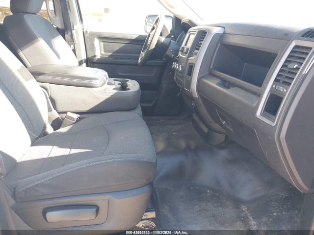 1C6RR6FGXPS535816 RAM 1500 Classic Tradesman 4x2 6&#039;4 Box