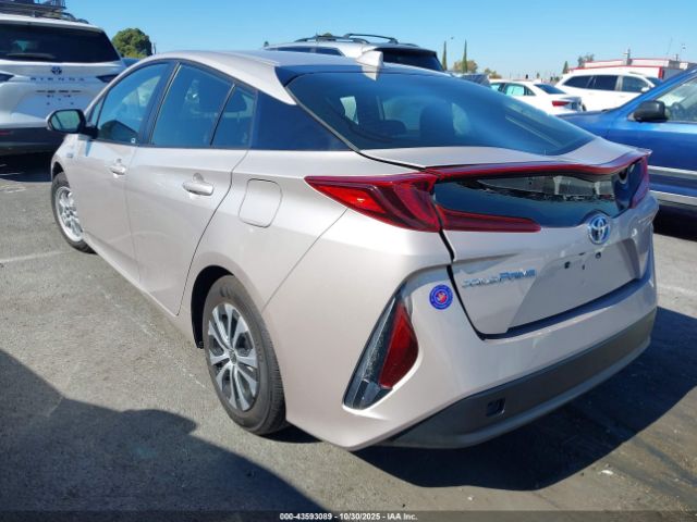 2021 TOYOTA PRIUS PRIME JTDKAMFP6M3178419 Photo 2