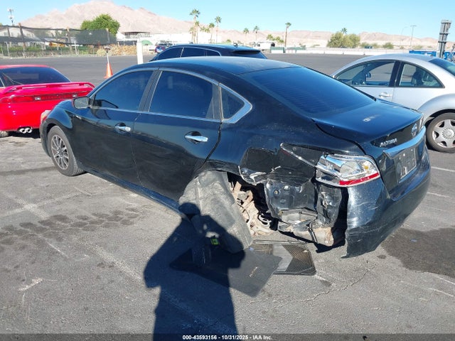 2015 NISSAN ALTIMA 1N4AL3AP5FN301406 Photo 2
