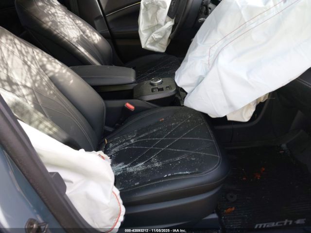 2024 FORD MUSTANG MACH-E 3FMTK1R41RMA42671 Photo 4