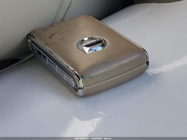 2016 VOLVO XC90 YV4A22PL2G1048613 Photo 10