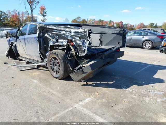 2024 TESLA CYBERTRUCK 7G2CEHED3RA006084 Photo 2