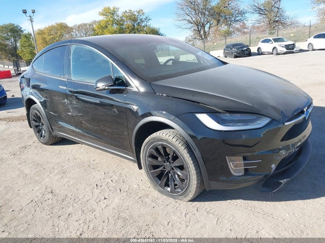 2018 TESLA MODEL X 5YJXCDE23JF089556 Photo 0