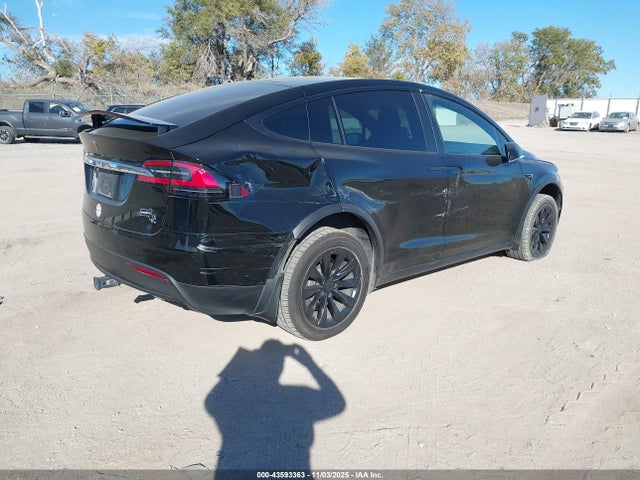 2018 TESLA MODEL X 5YJXCDE23JF089556 Photo 3