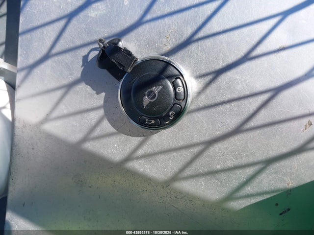 2009 MINI COOPER CLUBMAN WMWML33569TP97803 Photo 10