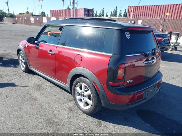 2009 MINI COOPER CLUBMAN WMWML33569TP97803 Photo 2