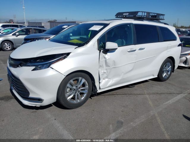 2023 TOYOTA SIENNA 5TDJRKECXPS175484 Photo 1