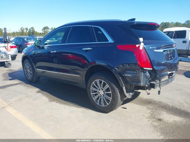 2017 CADILLAC XT5 1GYKNBRS3HZ108561 Photo 2