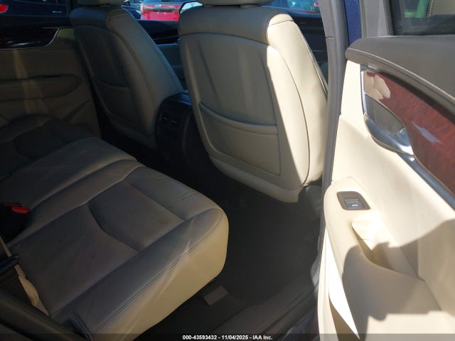 2017 CADILLAC XT5 1GYKNBRS3HZ108561 Photo 7