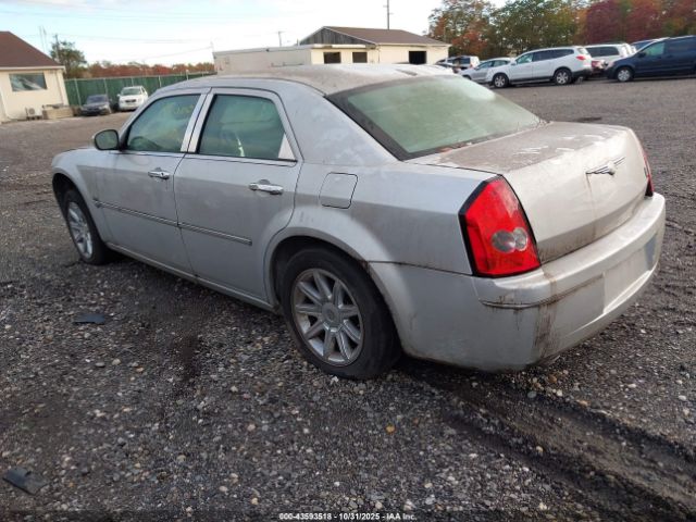 2005 CHRYSLER 300C 2C3JA63H95H173092 Photo 2
