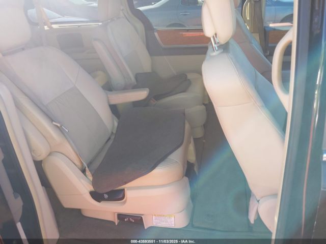 2010 CHRYSLER TOWN & COUNTRY 2A4RR7DX9AR365954 Photo 7