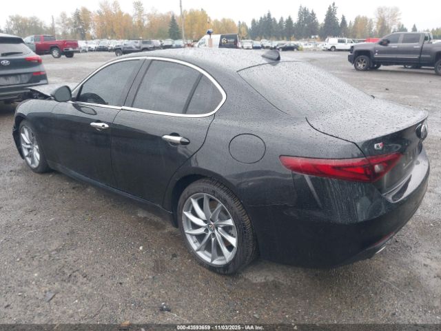 2017 ALFA ROMEO GIULIA ZARFAEDN5H7537885 Photo 2