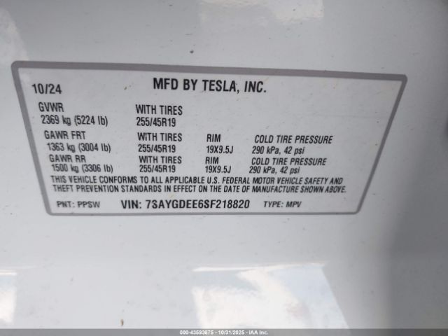 2025 TESLA MODEL Y 7SAYGDEE6SF218820 Photo 8
