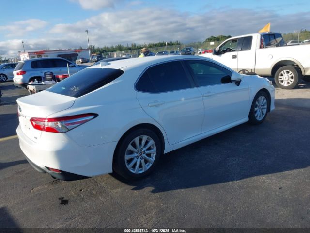 2020 TOYOTA CAMRY 4T1C11AKXLU958801 Photo 3