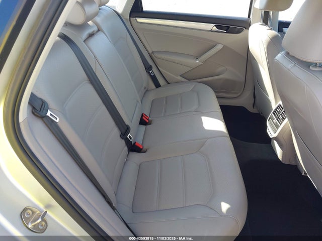 Продажа на аукционе авто 2019 Volkswagen Passat 2.0t Wolfsburg Edition, vin: 1VWLA7A37KC009370, номер лота: 43593815