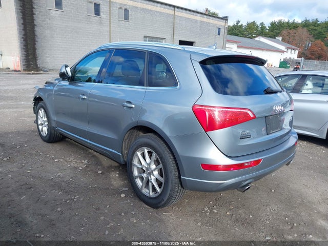 2010 AUDI Q5 WA1CKAFP2AA109504 Photo 2