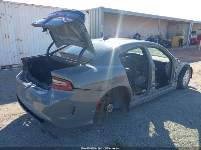 2C3CDXGJ3JH340219 Dodge Charger R/t Scat Pack Rwd
