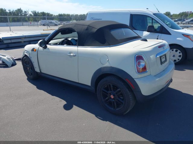 2013 MINI ROADSTER WMWSY1C5XDT625120 Photo 2