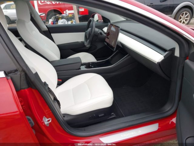 2018 TESLA MODEL 3 5YJ3E1EB4JF099553 Photo 4