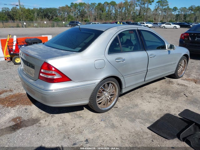 2006 MERCEDES-BENZ C 350 WDBRF56HX6F728171 Photo 3