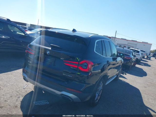 2022 BMW X3 5UX53DP08N9K97238 Photo 3