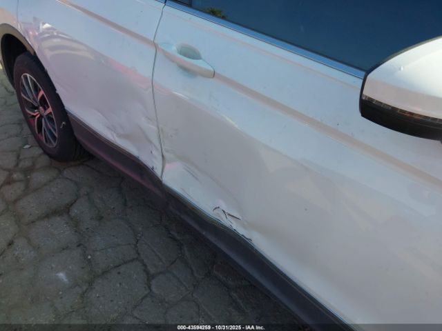 2020 VOLKSWAGEN TIGUAN 3VV3B7AX7LM064308 Photo 5