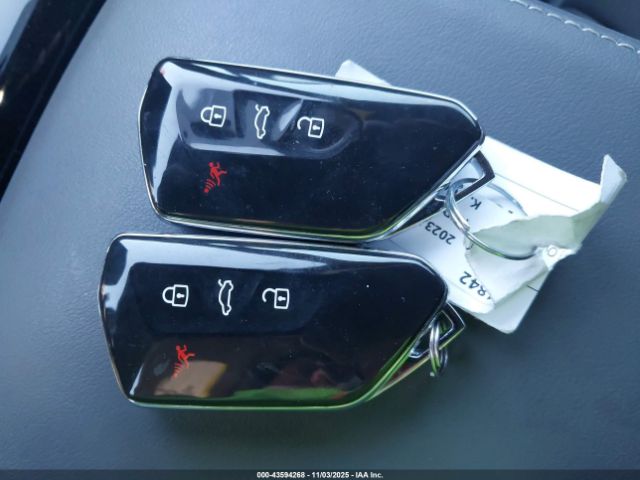 2023 VOLKSWAGEN ID.4 1V2JNPE83PC048256 Photo 10