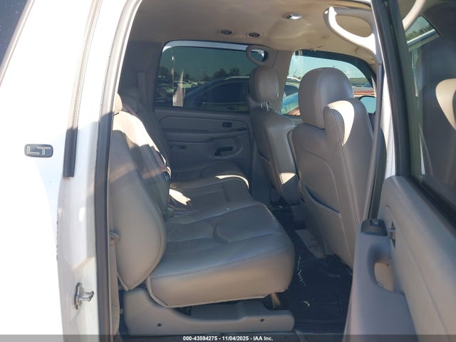 43594275 :رقم المزاد ، 3GNEC16Z15G242069 vin ، 2005 Chevrolet Suburban 1500 Lt مزاد بيع