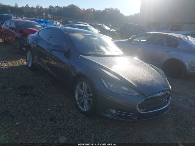 2013 TESLA MODEL S 5YJSA1CP0DFP11693 Photo 0