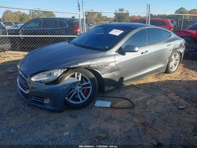 2013 TESLA MODEL S 5YJSA1CP0DFP11693 Photo 1
