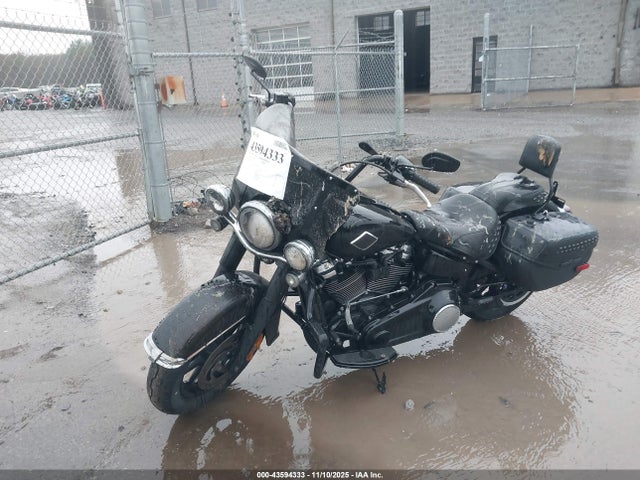 2025 HARLEY-DAVIDSON FLHC 1HD1YA91XSB014542 Photo 1
