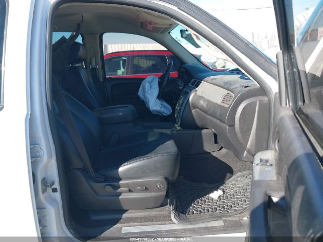 2012 CHEVROLET TAHOE 1GNSK2E01CR184332 Photo 4